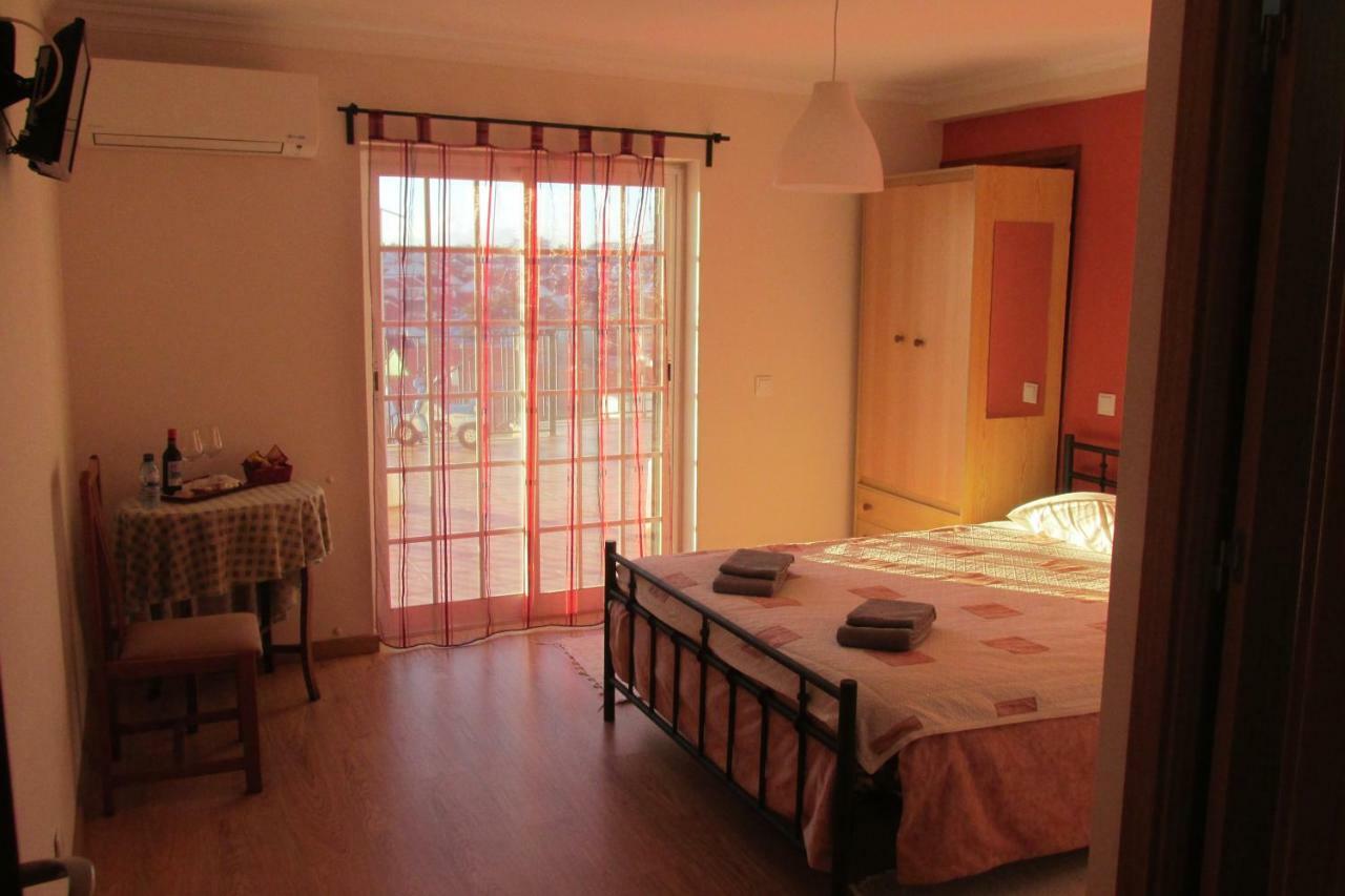 מלון קורויוס Residencial Marialva Park מראה חיצוני תמונה